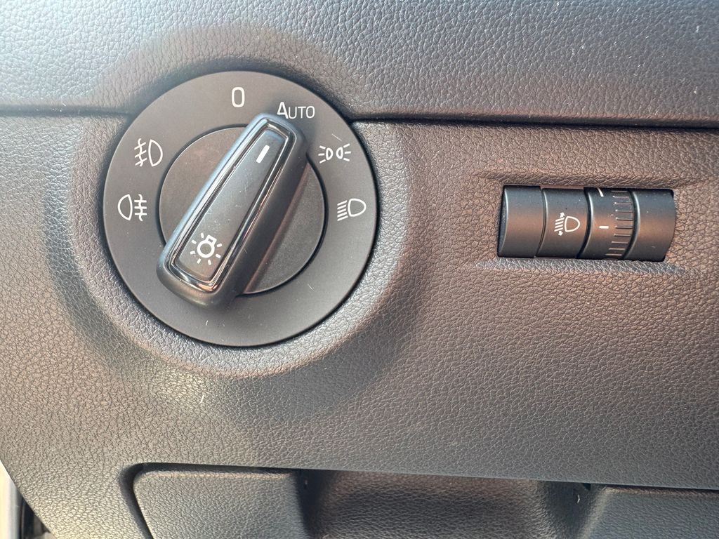 skoda-octavia-1-2-tsi-elegance - 7