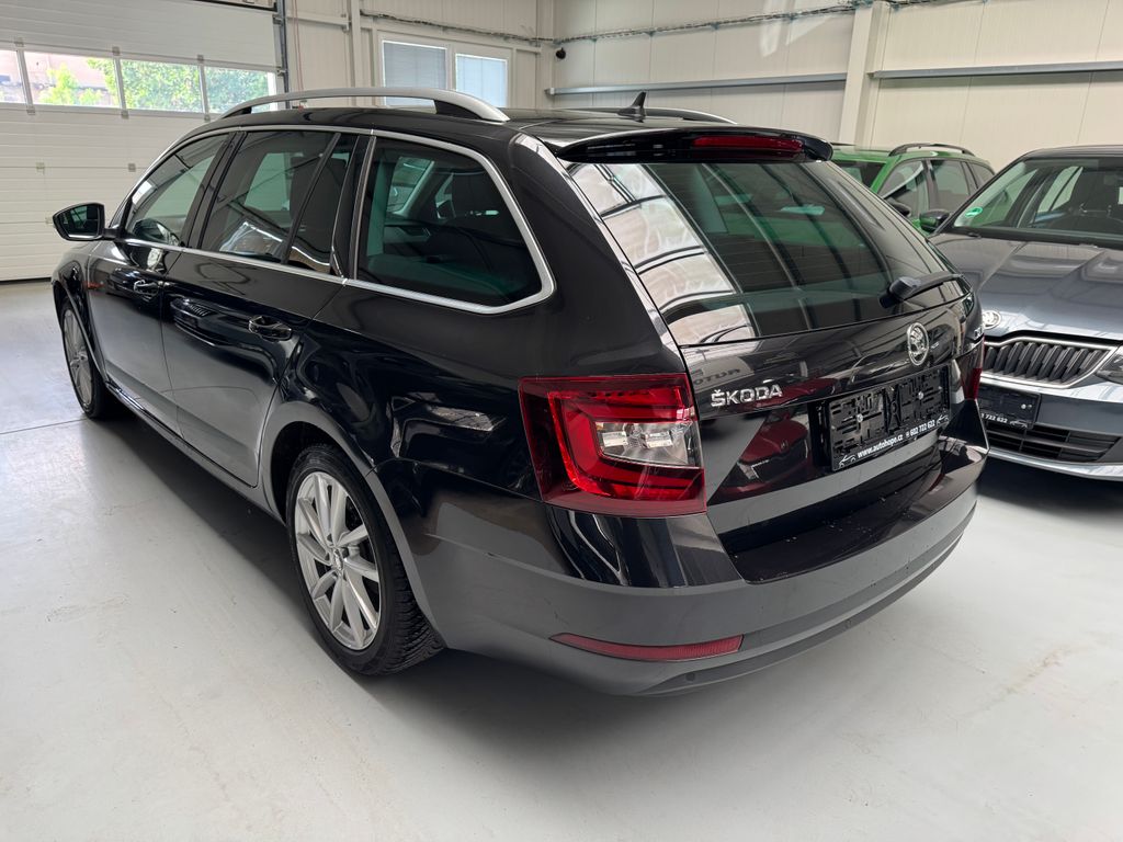 skoda-octavia-combi-2-0-tdi-dsg-style - 3