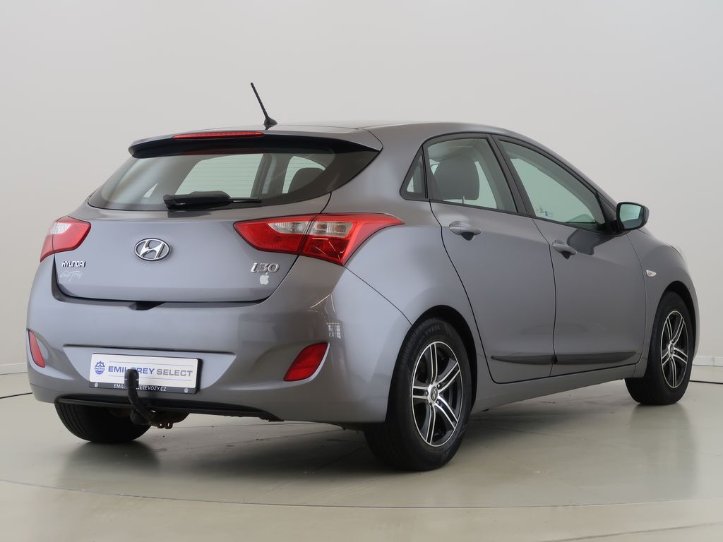 hyundai-i30-1-2mpi-73kw-manual-cz - 4