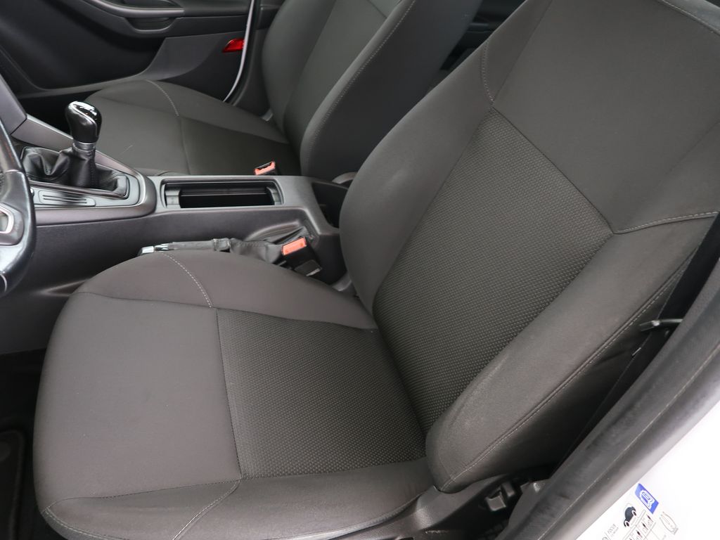 ford-focus-1-6duratec-77kw-cz-1maj-trend - 8