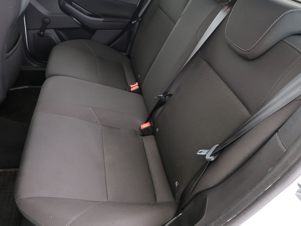 ford-focus-1-6duratec-77kw-cz-1maj-trend - 9