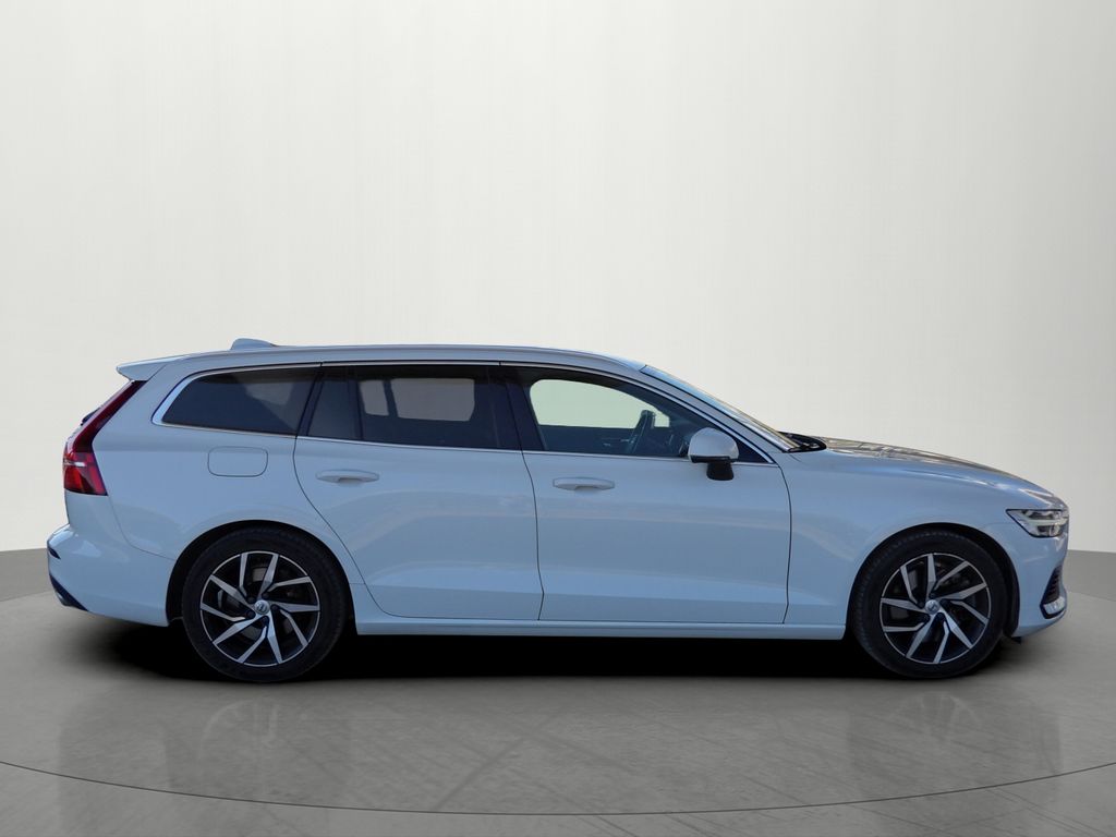 volvo-v60-2-0-t6-awd-phev-momentum - 4
