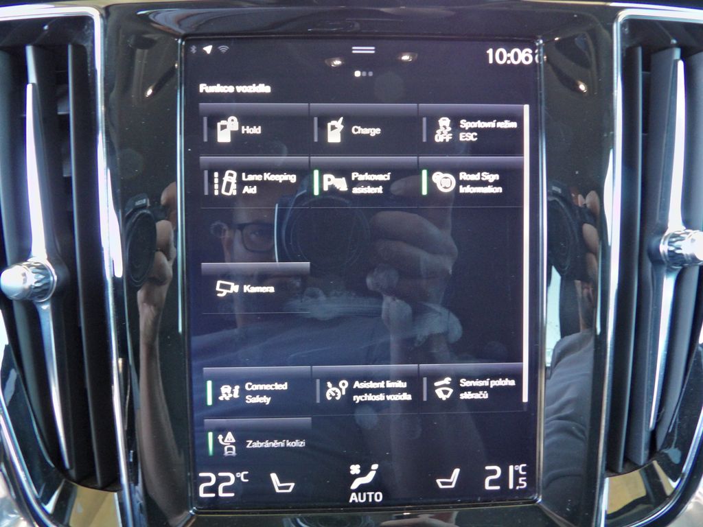volvo-v60-2-0-t6-awd-phev-momentum - 8