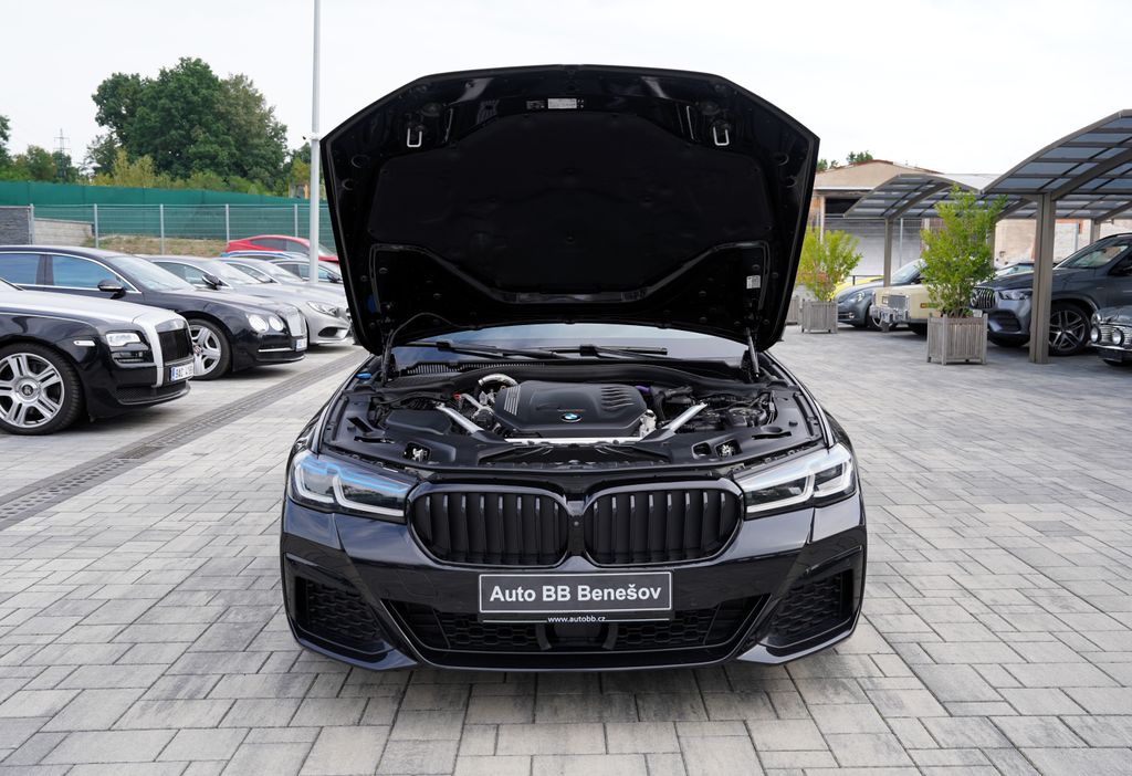 bmw-rada-5-540d-xdrive-m-sport-lasery - 8