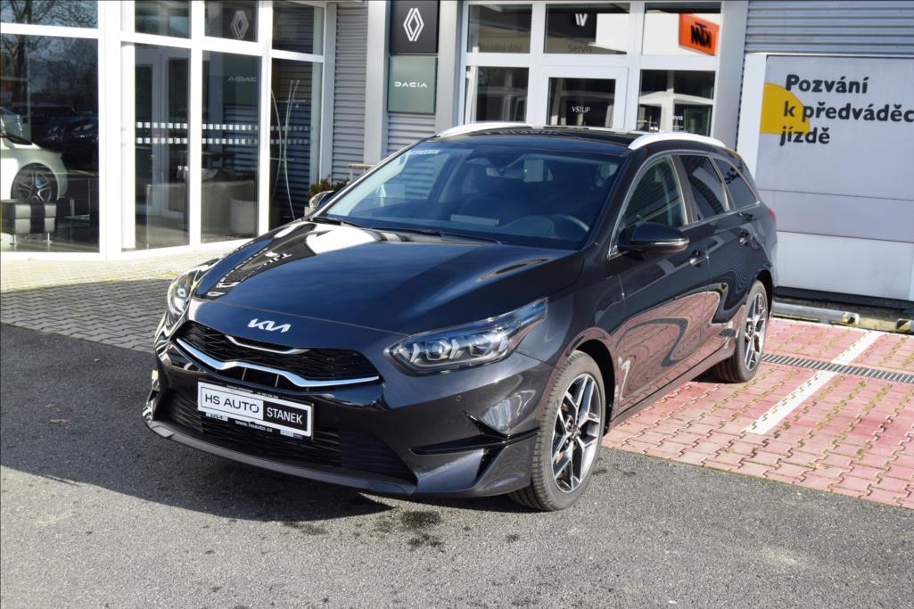 kia-ceed-sw-1-5-tgdi-7dct-top-bus - 1