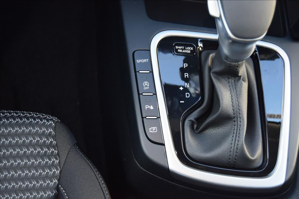 kia-ceed-sw-1-5-tgdi-7dct-top-bus - 7