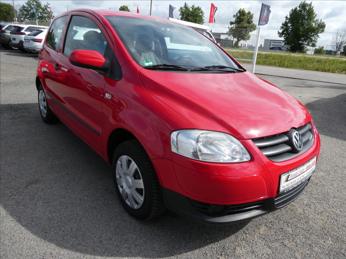 Volkswagen Fox 1,2 HTP 2 x kola