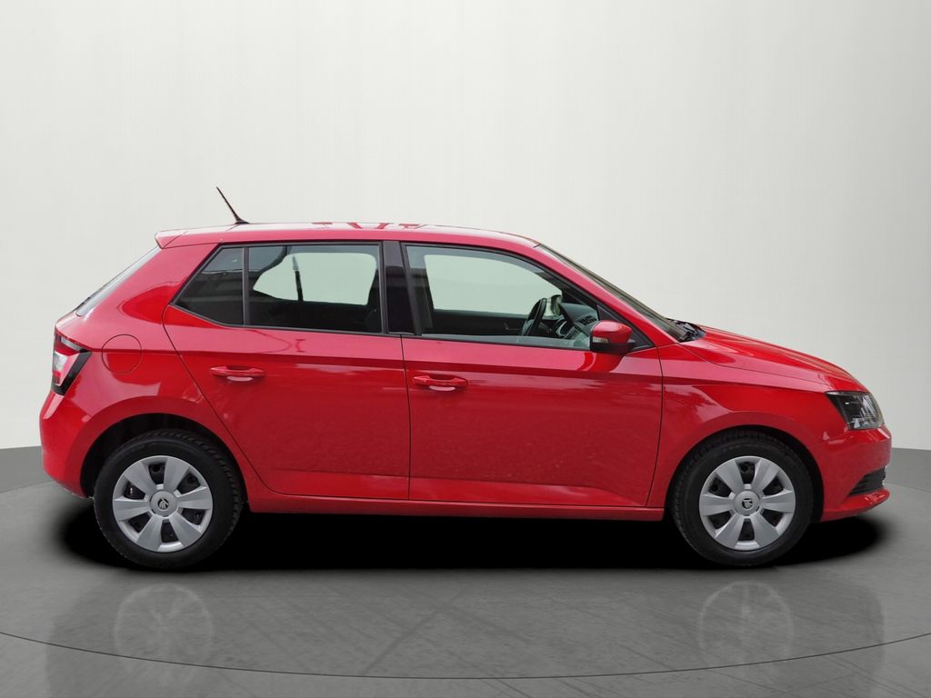skoda-fabia-1-0mpi-ambition-auto-ac - 4