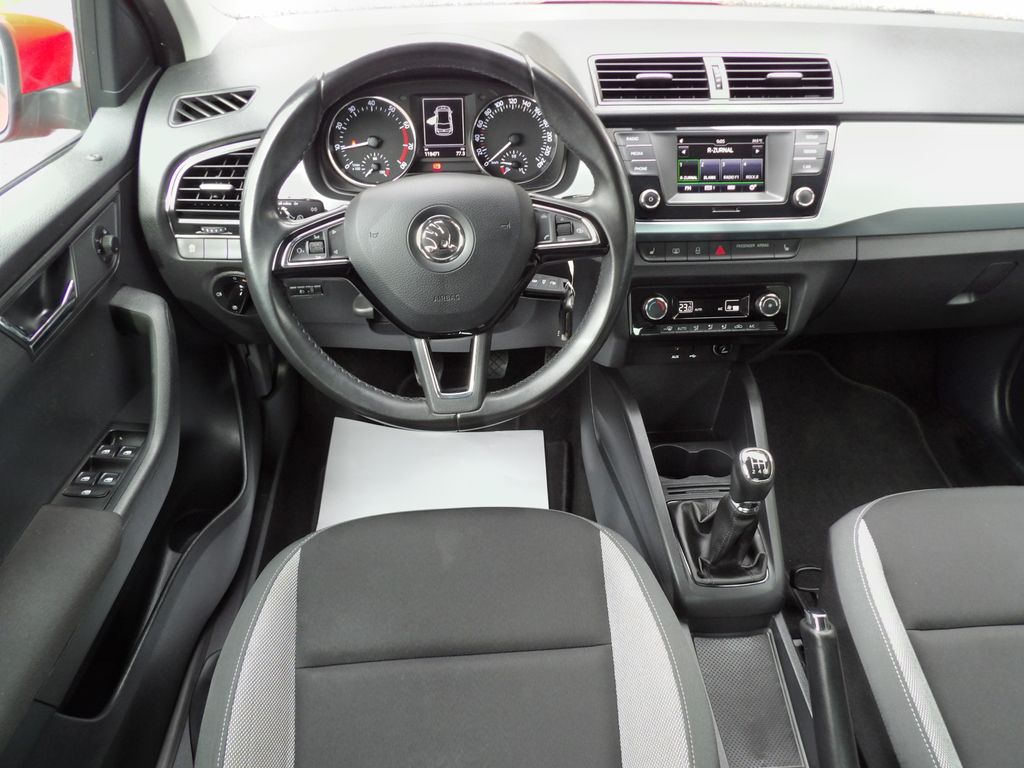 skoda-fabia-1-0mpi-ambition-auto-ac - 6