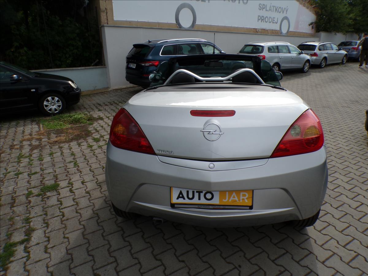 opel-tigra-1-4-16v-klimatizace - 5