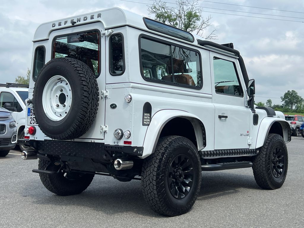 land-rover-defender-2-2-td4-90-kw-2-majitel-dph - 3
