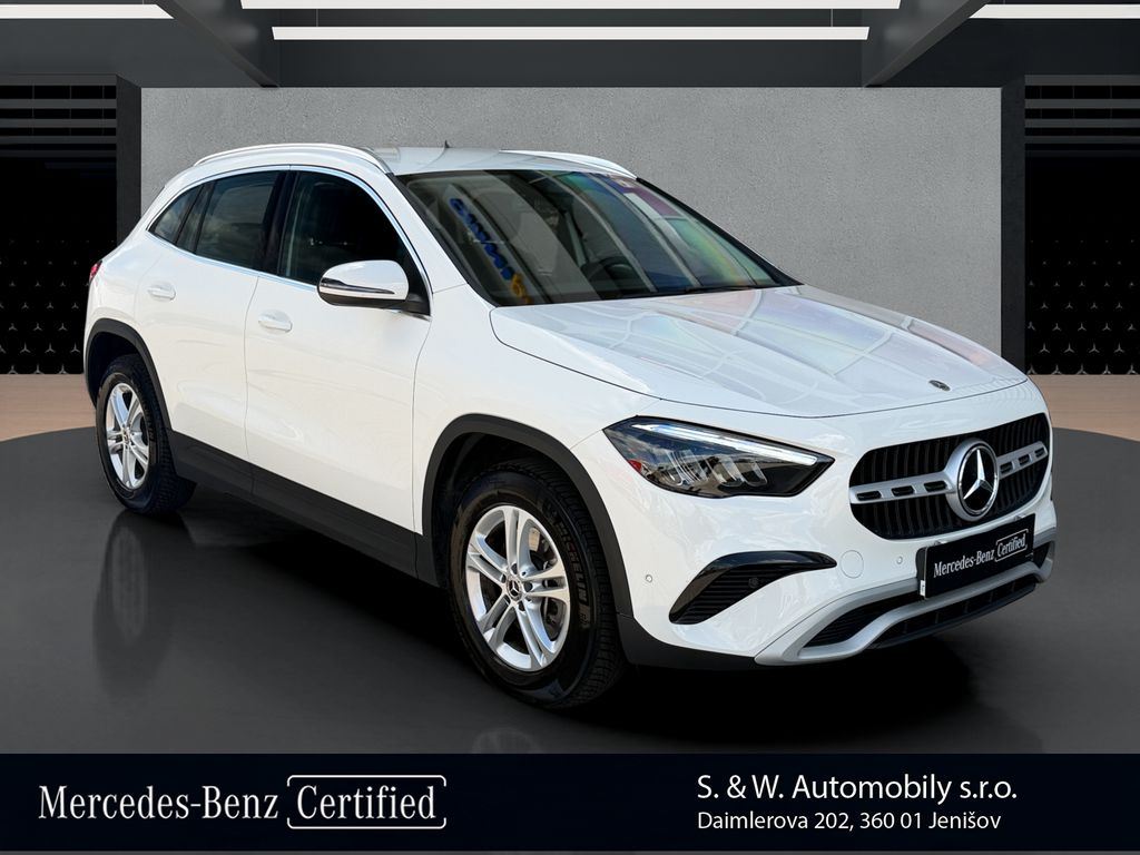 mercedes-benz-gla-220-4-matic - 2