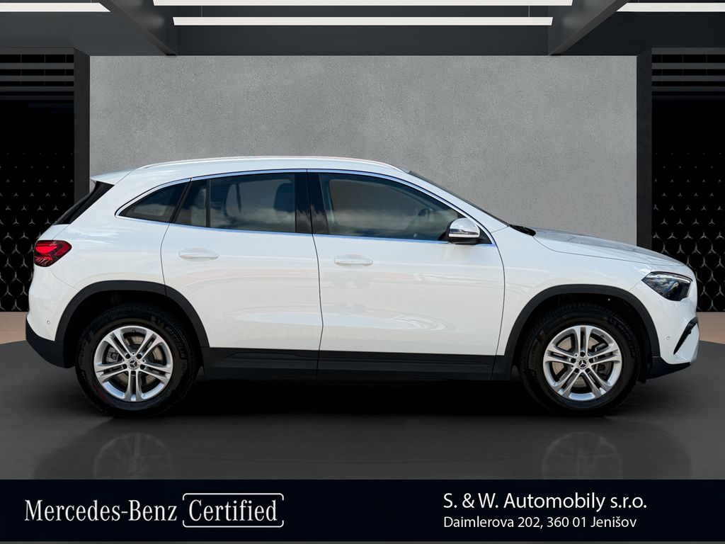 mercedes-benz-gla-220-4-matic - 3