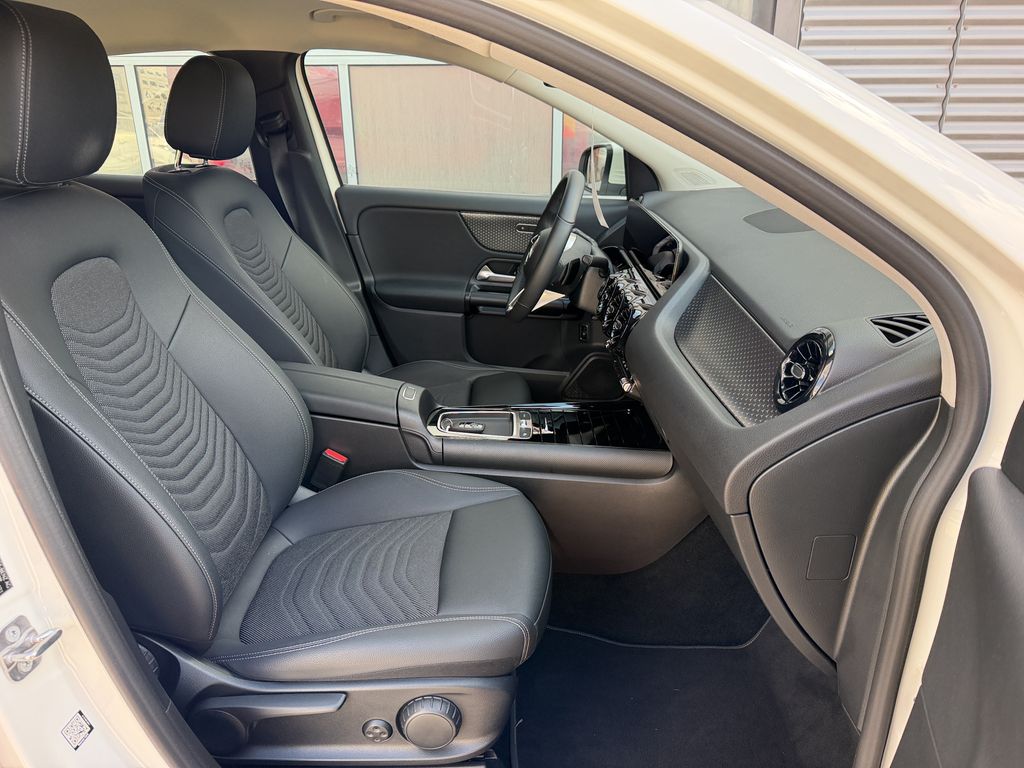 mercedes-benz-gla-220-4-matic - 9