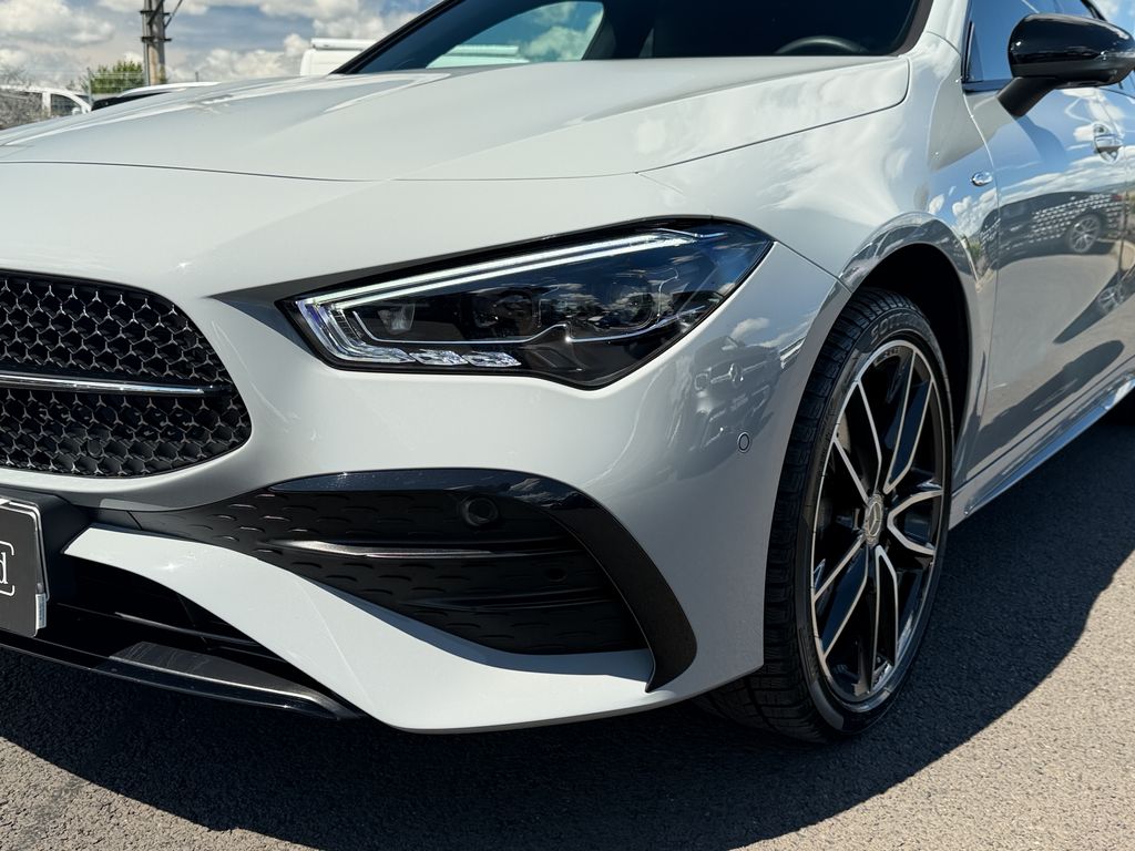 mercedes-benz-cla-250-e-amg-night-shooting-brake-eq - 8