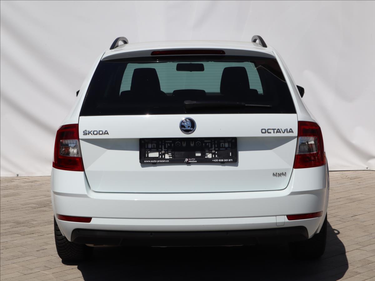 skoda-octavia-2-0-tdi-110kw4x4-parkpilot-dph - 4