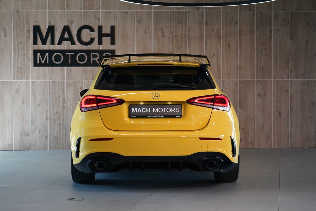mercedes-benz-tridy-a-35-amg-4matic-aero-kamera - 9