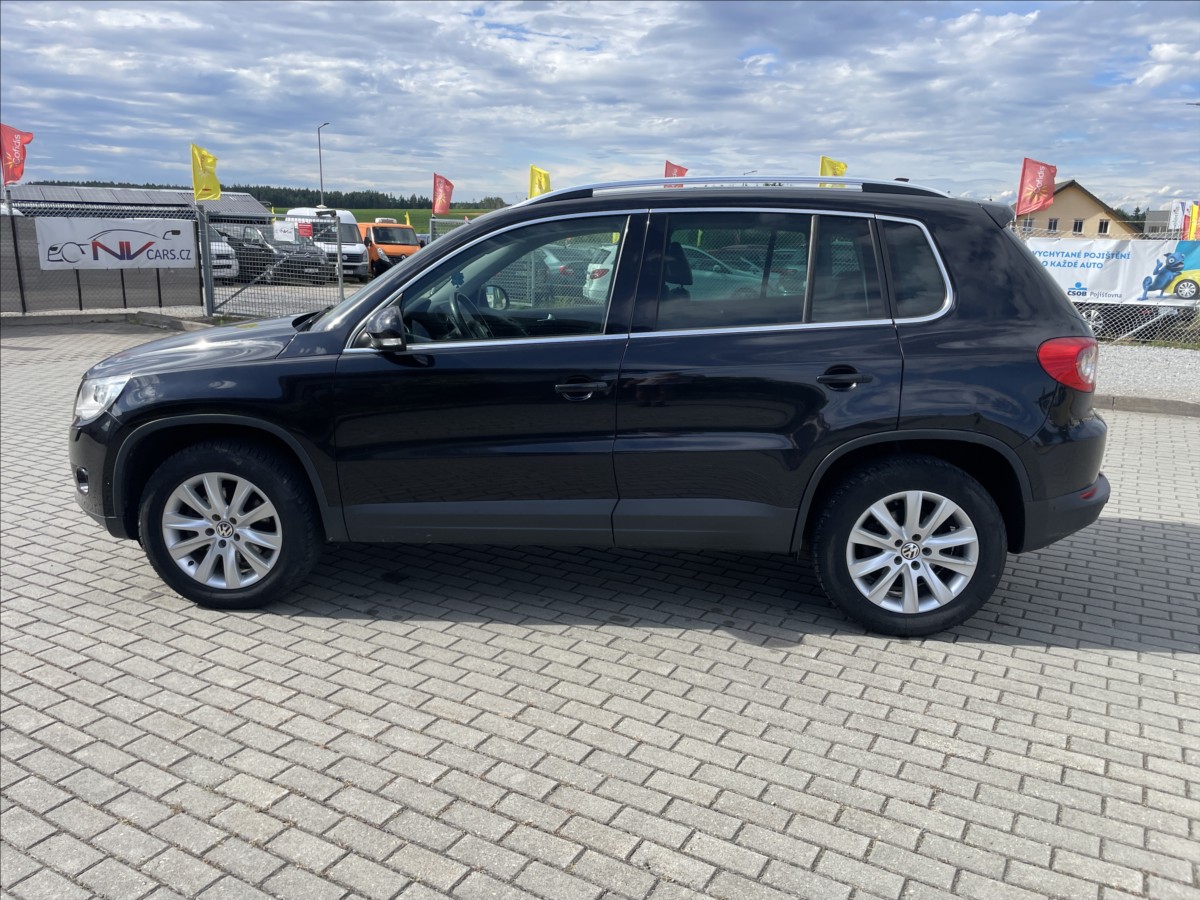 volkswagen-tiguan-2-0-tdi-100kw-4x4-dsg-panorama-kuze - 1