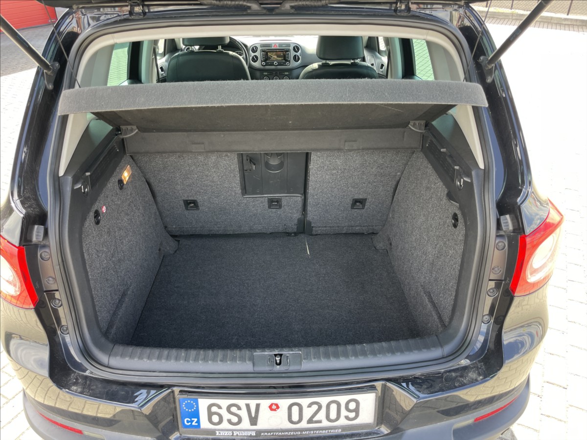volkswagen-tiguan-2-0-tdi-100kw-4x4-dsg-panorama-kuze - 8