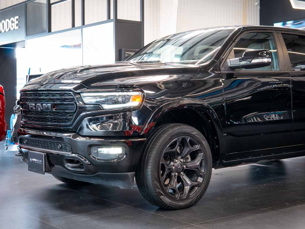 dodge-ram-5-7-limited-night-edition-22 - 9