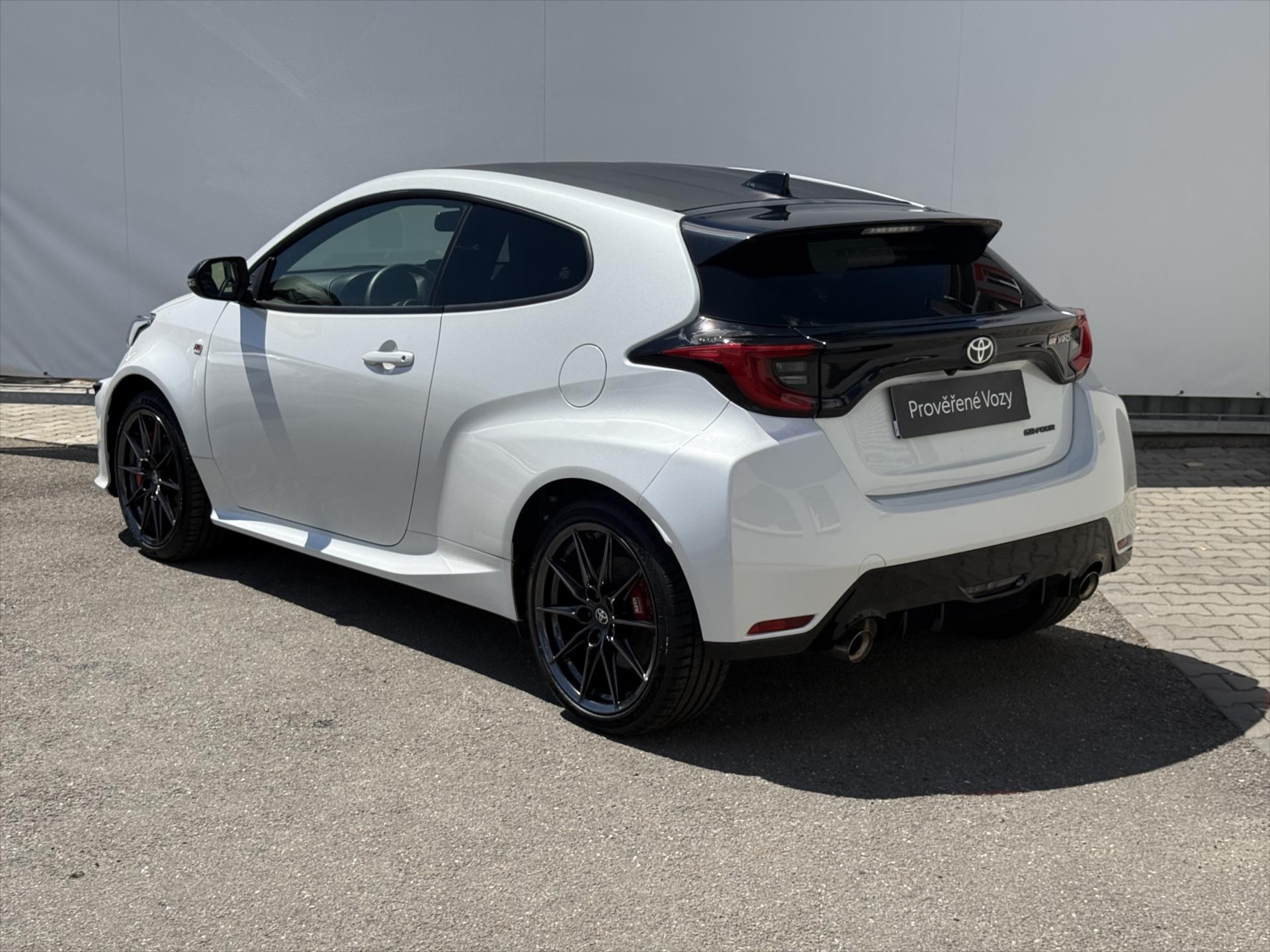 toyota-gr-yaris-1-6-gr-dynamic-sport-4x4 - 3