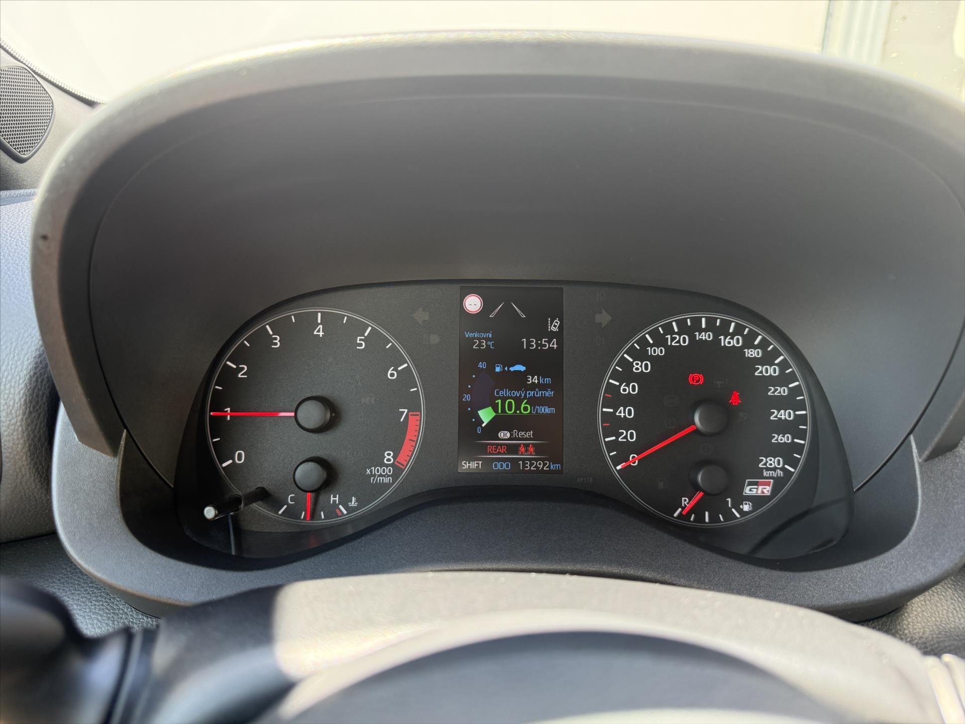 toyota-gr-yaris-1-6-gr-dynamic-sport-4x4 - 9