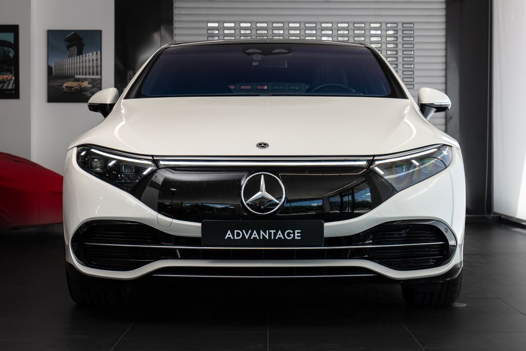 mercedes-benz-eqs-450-zaruka-360-pano - 1