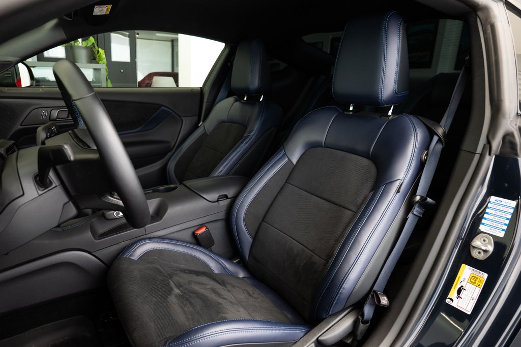 ford-mustang-dark-horse - 7