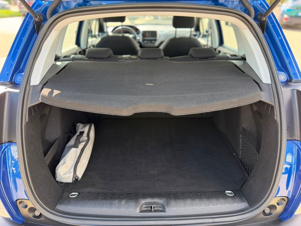 peugeot-2008-active-1-2pt-82 - 5