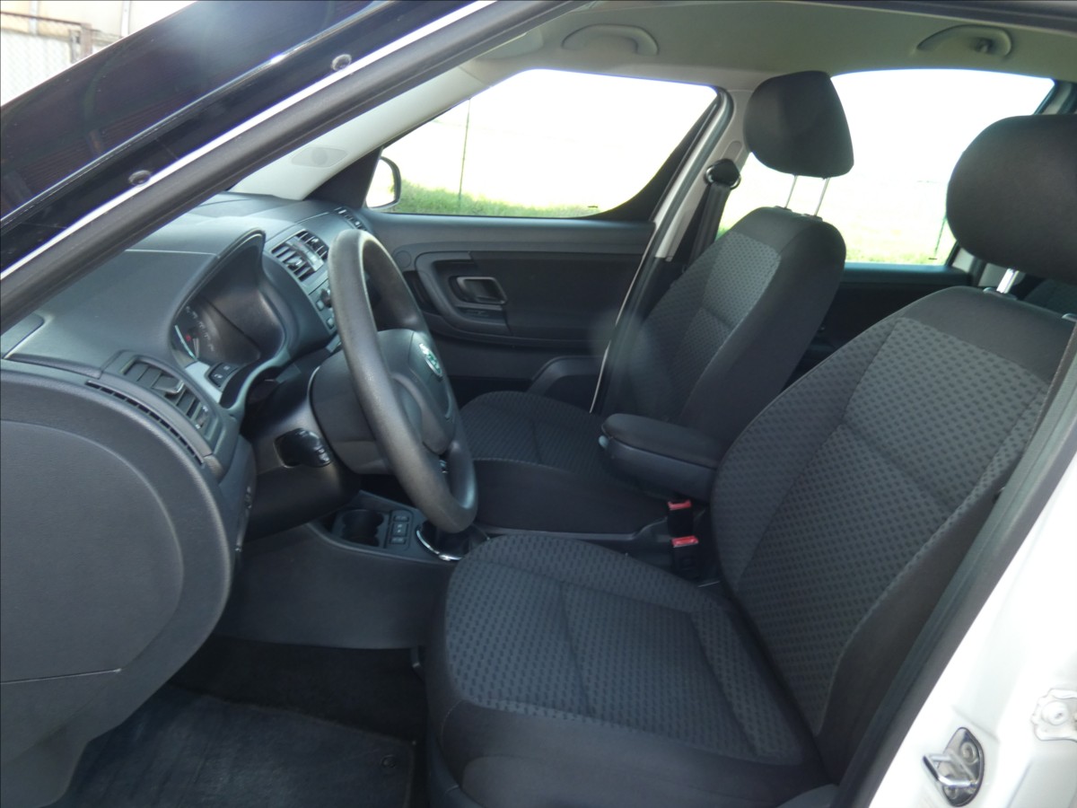 skoda-roomster-1-2-tsi - 9
