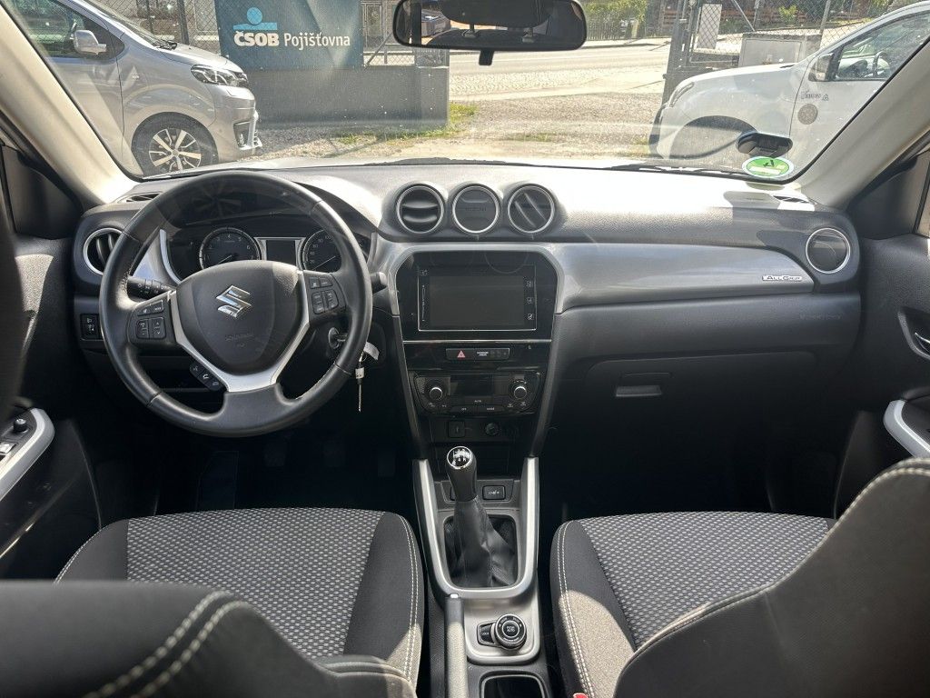 suzuki-vitara-1-6i-88kw-allgrip-4x4-serviska - 9