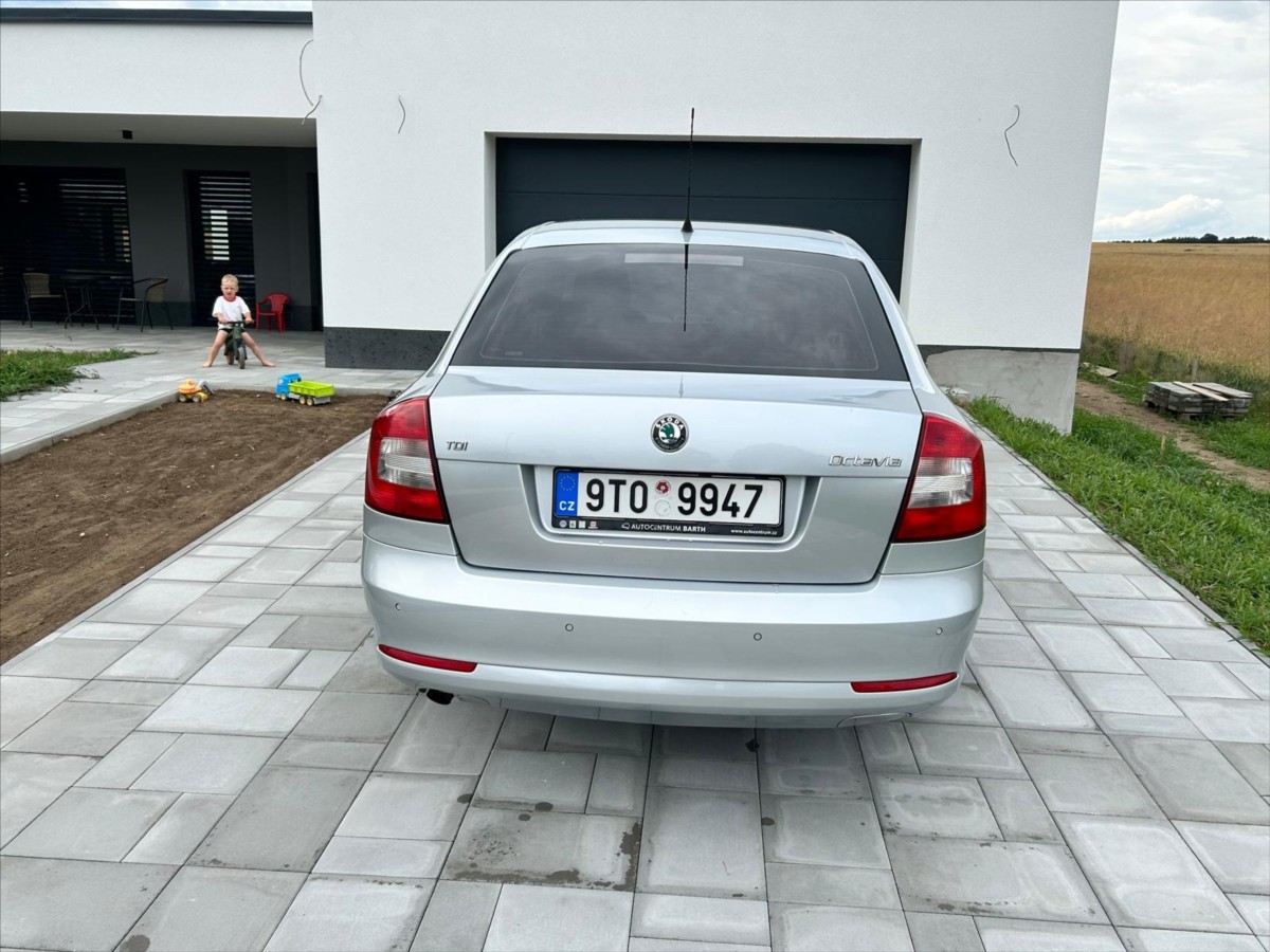 skoda-octavia-1-6 - 3