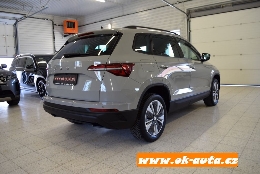 skoda-karoq-2-0-tsi-dsg-110-kw-2023-dph-2 - 5