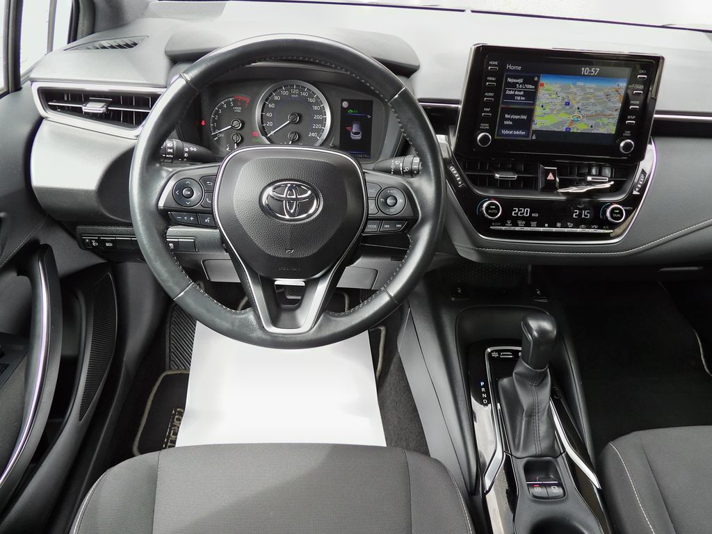 toyota-corolla-1-8hybrid-business-navi-kamera - 6