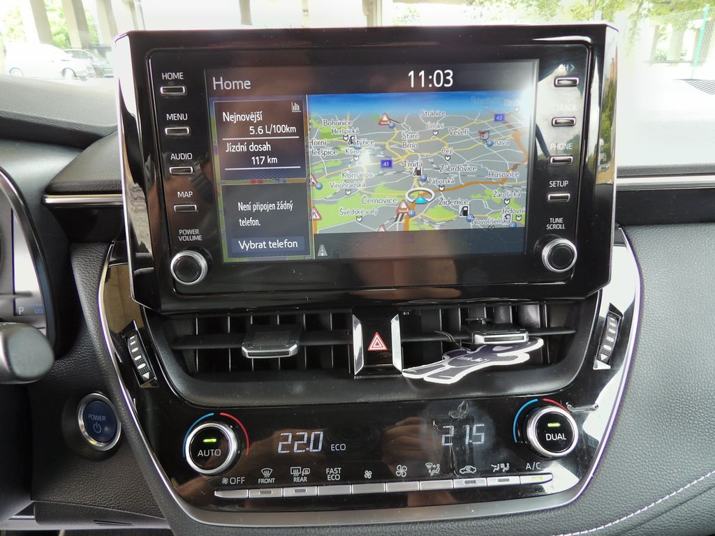 toyota-corolla-1-8hybrid-business-navi-kamera - 7