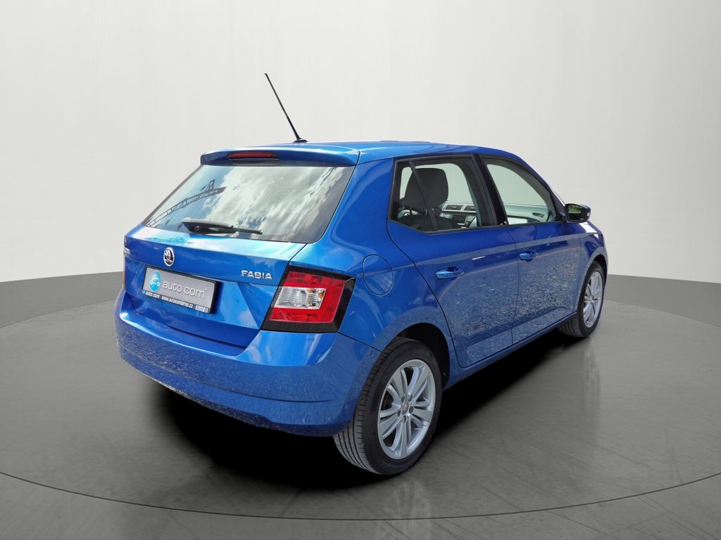skoda-fabia-1-0mpi-ambition-alu-tempomat - 3