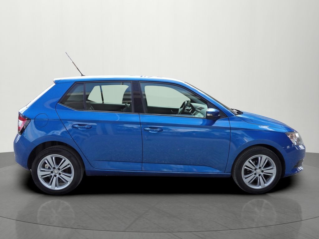 skoda-fabia-1-0mpi-ambition-alu-tempomat - 4