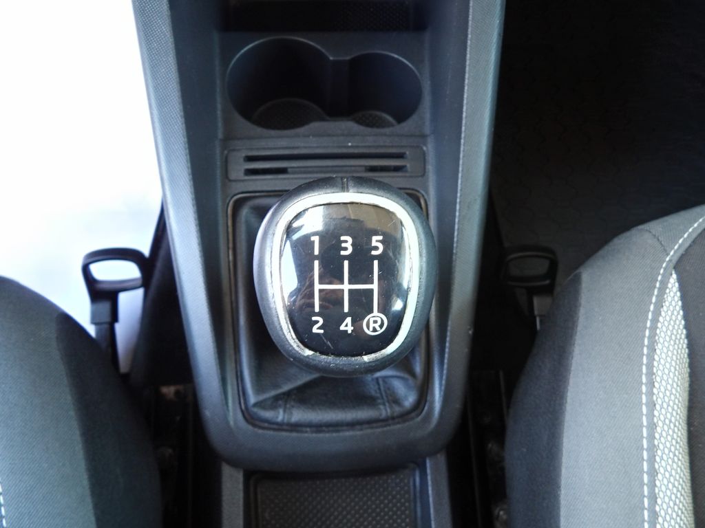 skoda-fabia-1-0mpi-ambition-alu-tempomat - 8