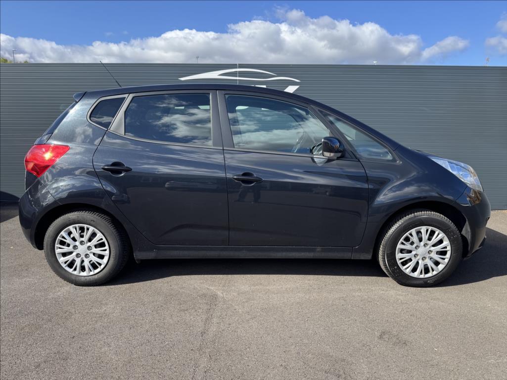kia-venga-1-6 - 5