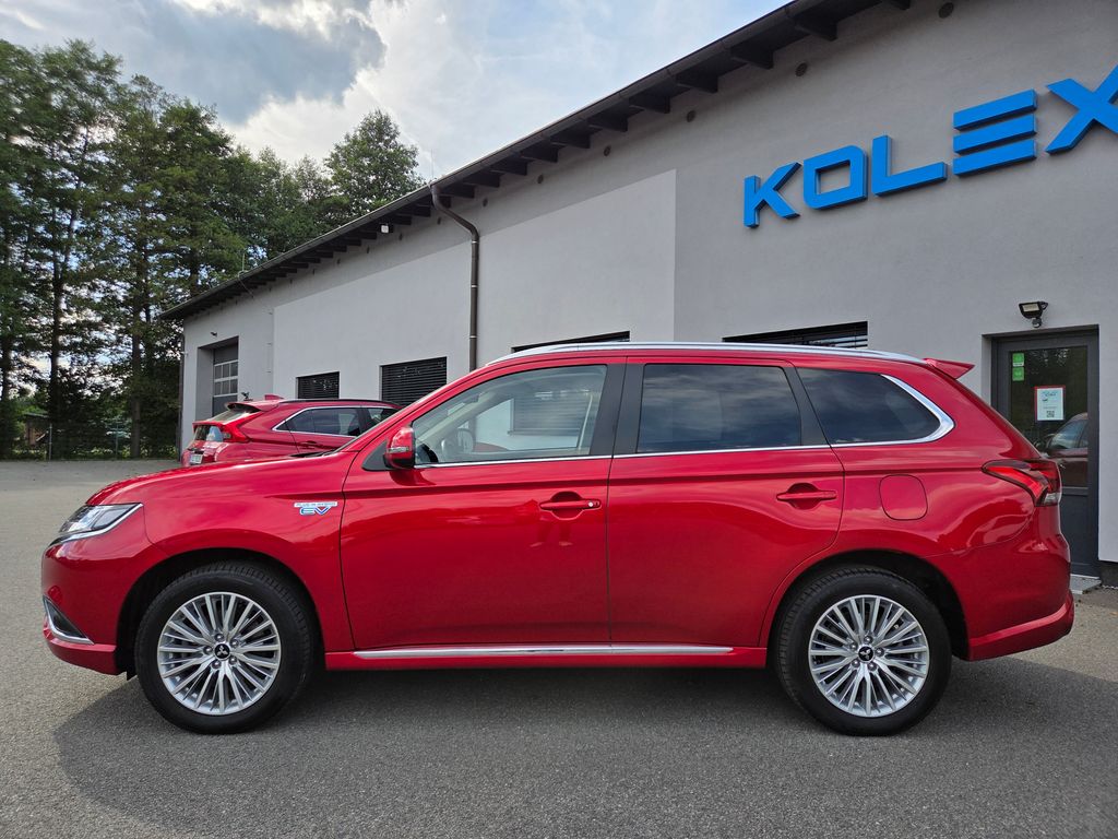 mitsubishi-outlander-2-4-phev-4x4-odpocet-dph - 1