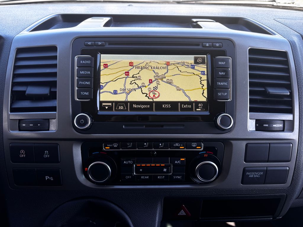 volkswagen-transporter-110kw-8-mist-led-navi-4x4 - 8