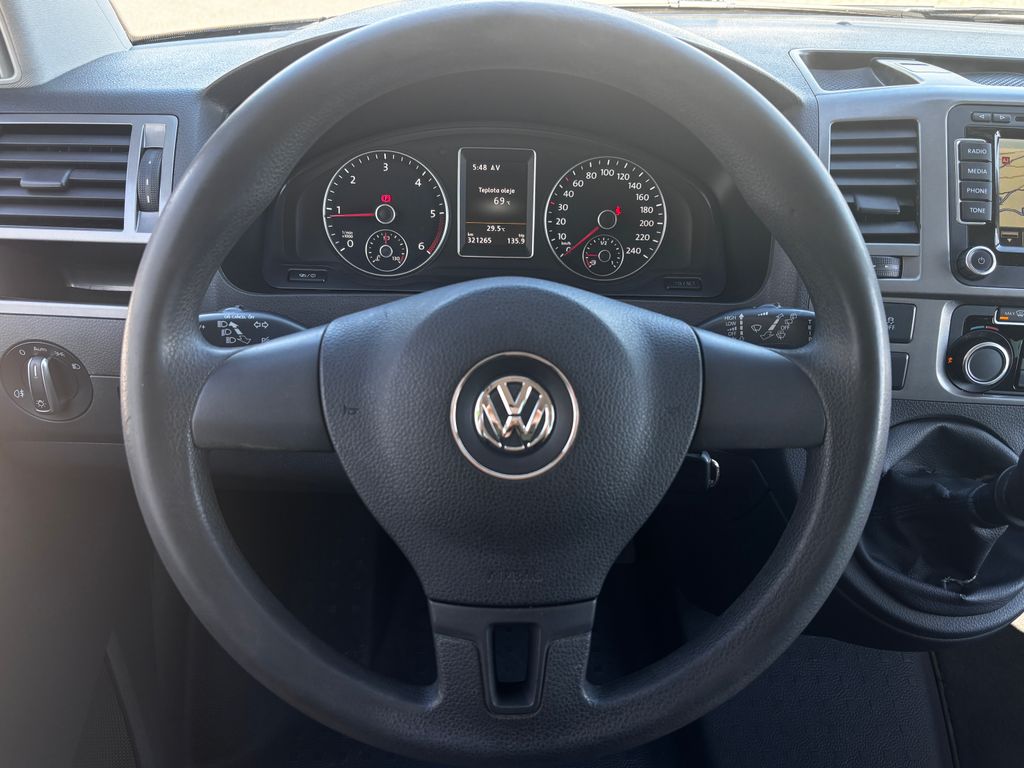 volkswagen-transporter-110kw-8-mist-led-navi-4x4 - 9
