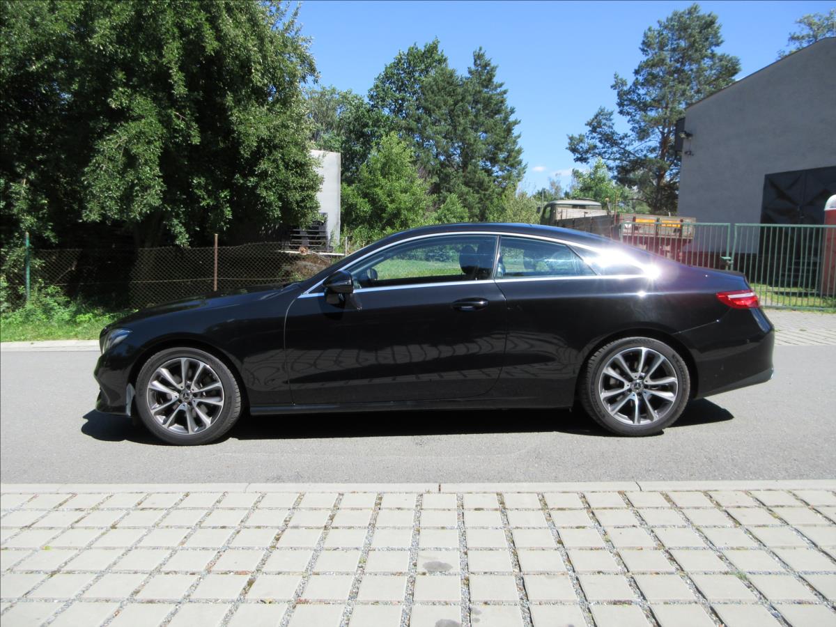 mercedes-benz-tridy-e-220d-143kw-panorama-nove-cr - 5