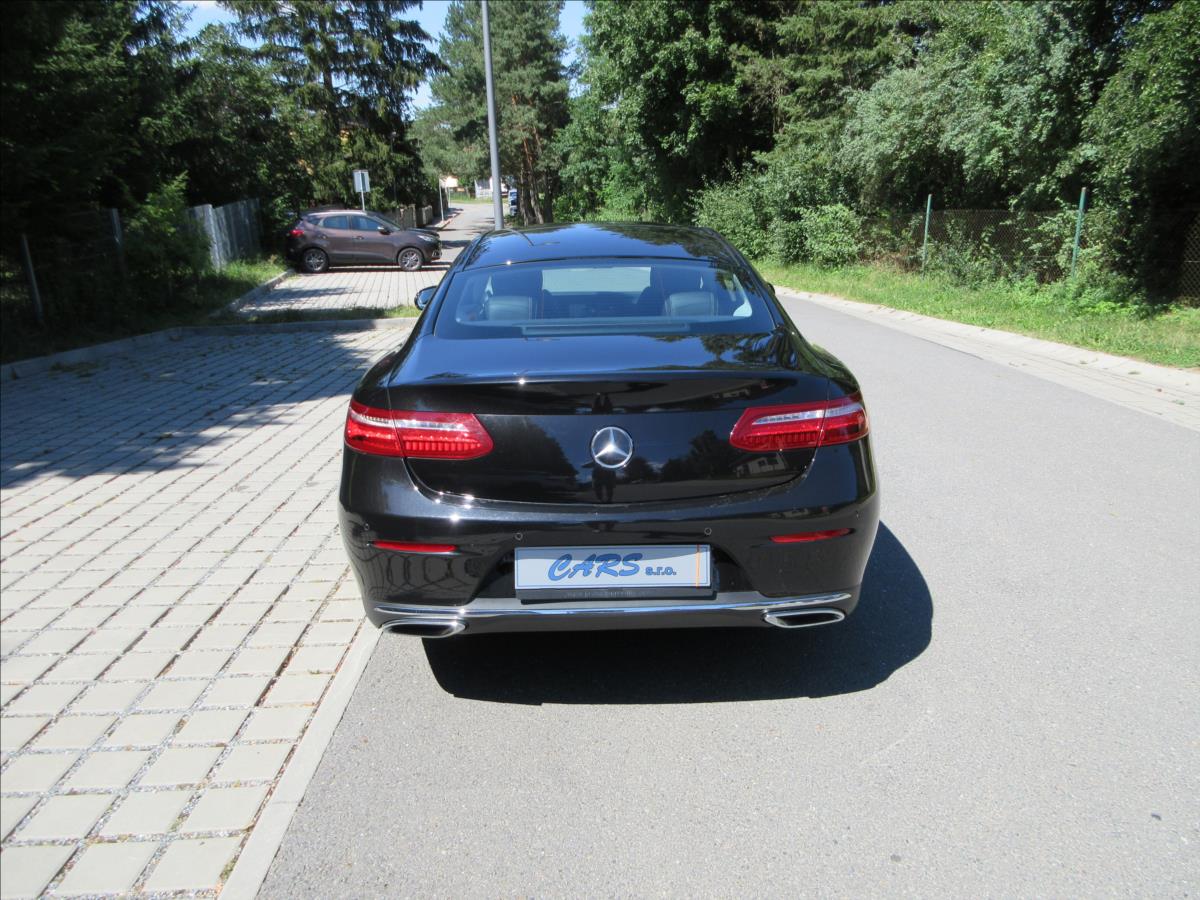 mercedes-benz-tridy-e-220d-143kw-panorama-nove-cr - 7