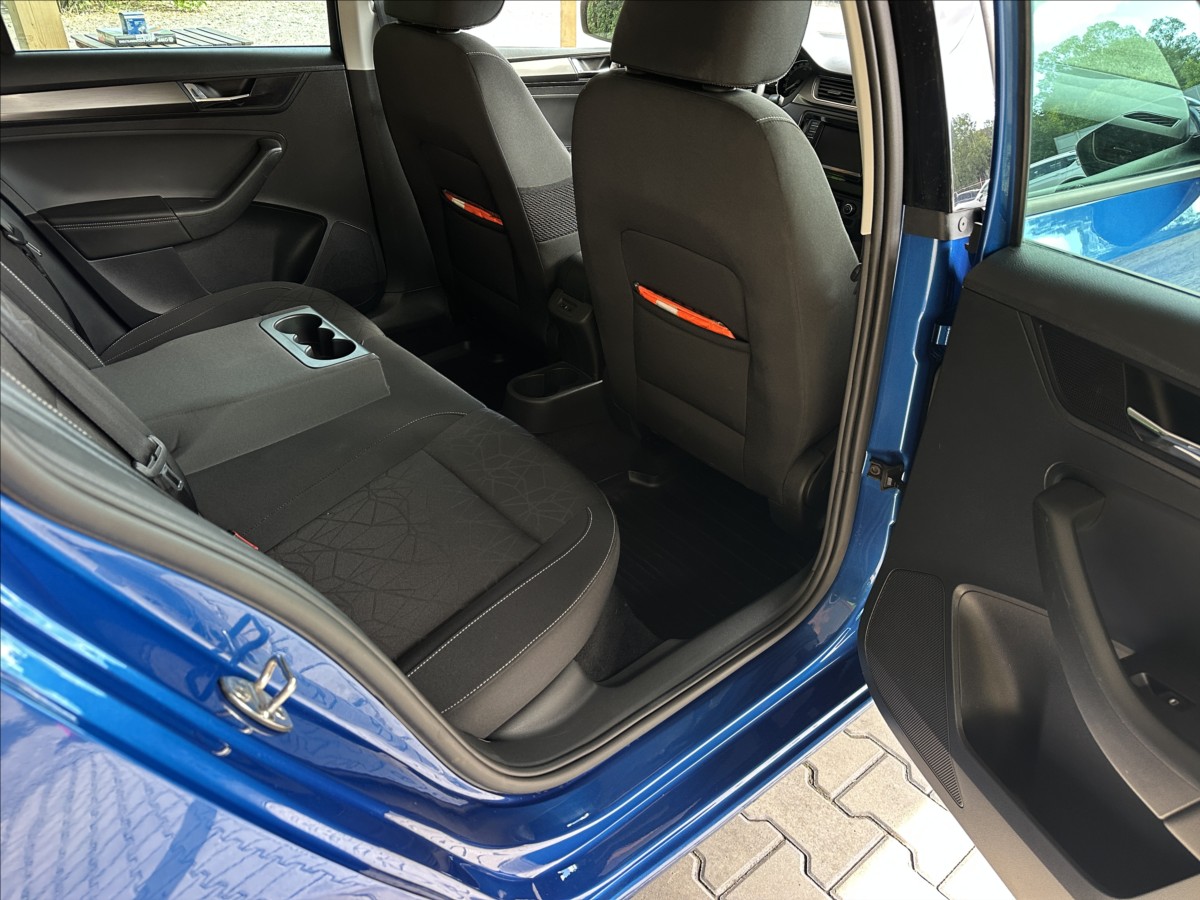 skoda-rapid-1-0-tsi-81kw-clever-kamera-led - 8