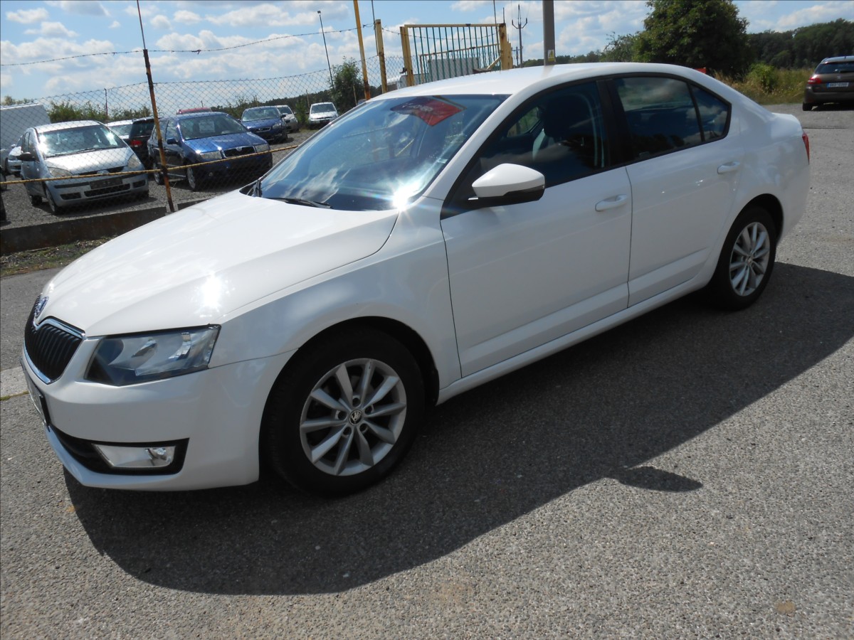 Škoda Octavia 1,6 81 kW CZ SERVISKA