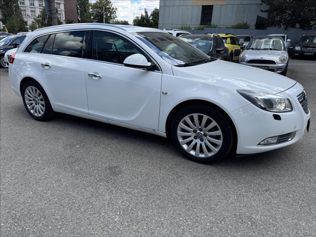 opel-insignia-2-0-xenon-panorama - 2