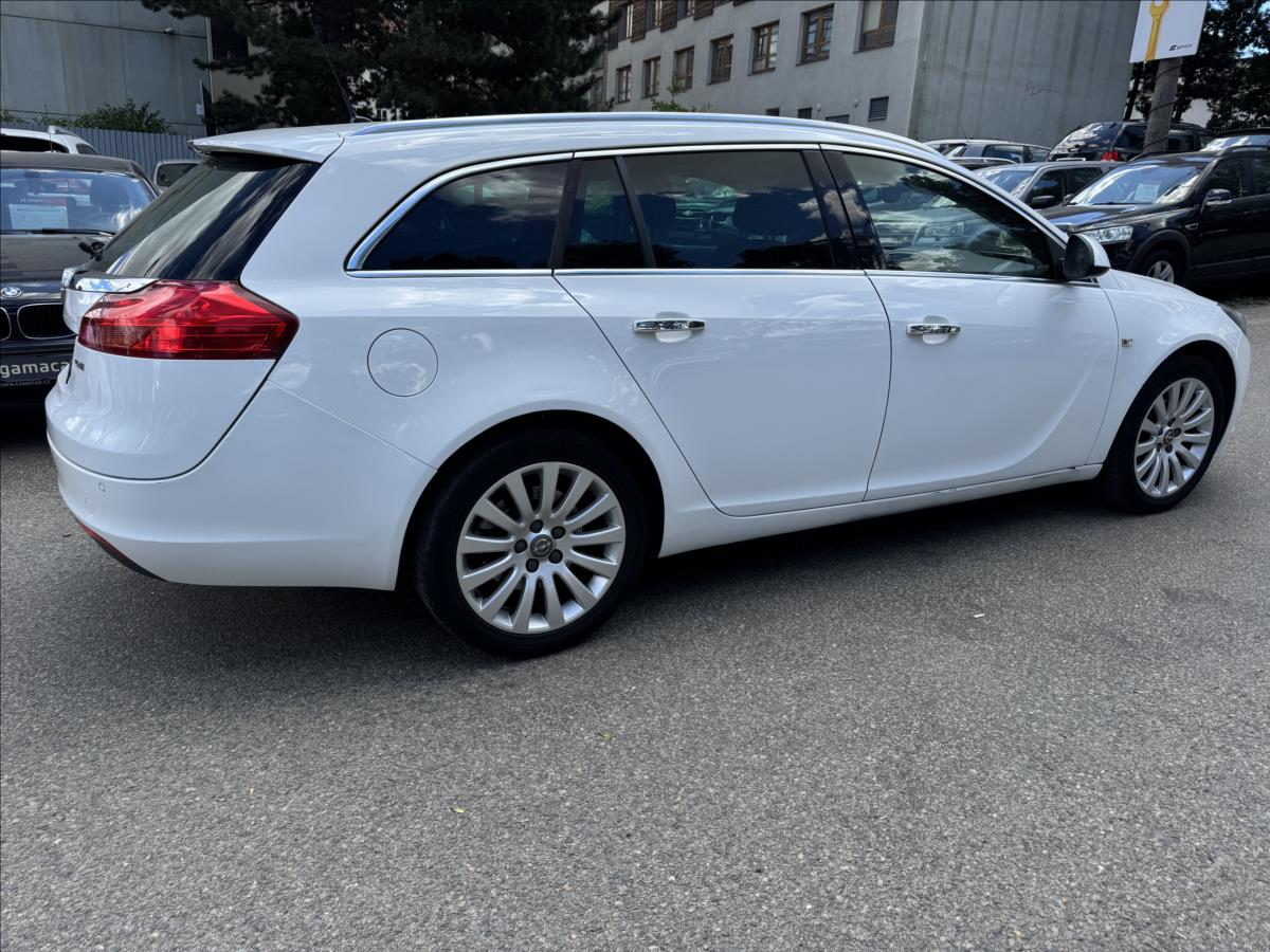 opel-insignia-2-0-xenon-panorama - 5