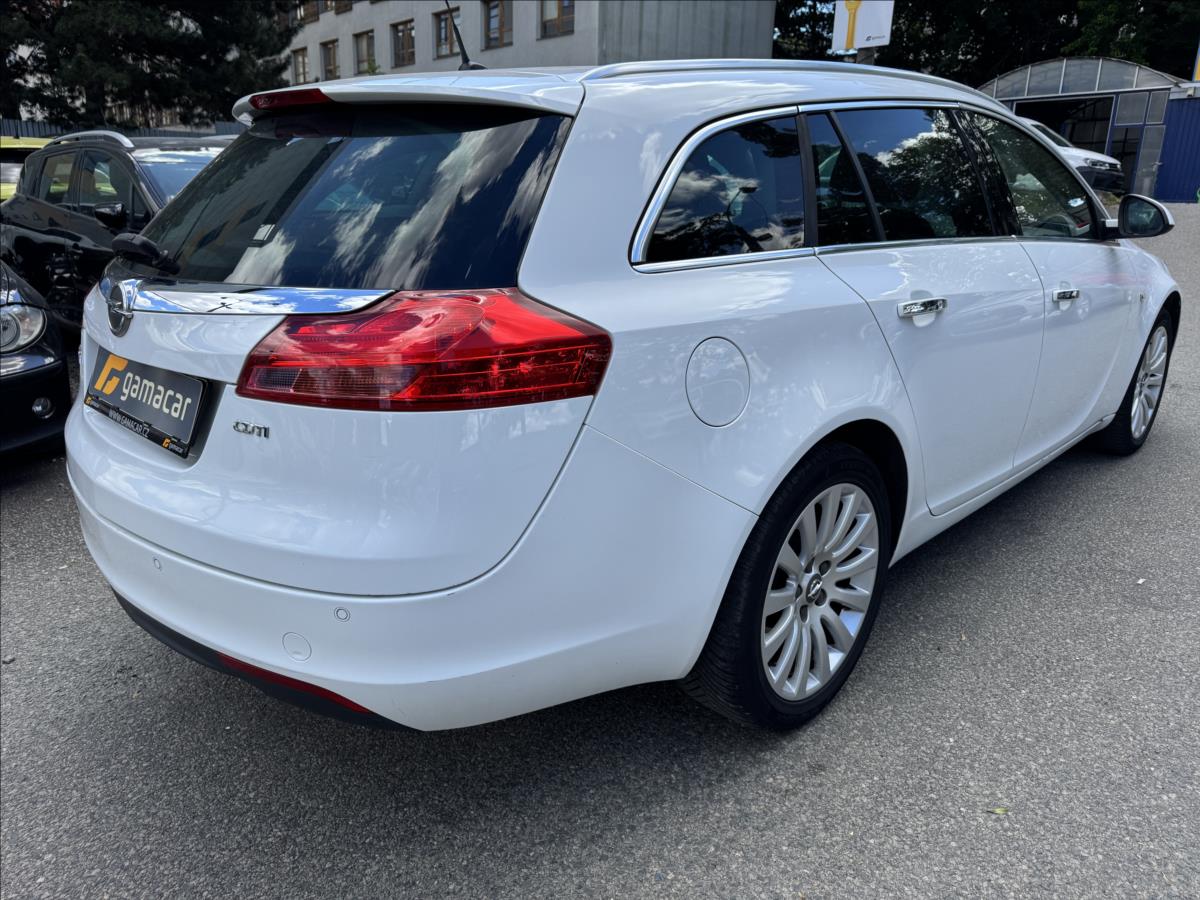 opel-insignia-2-0-xenon-panorama - 6