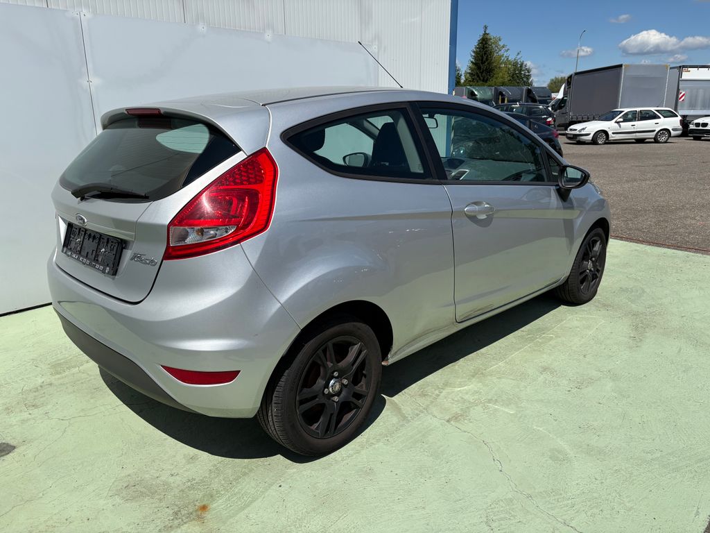 ford-fiesta-1-3i-44kw-klima-vyhrevy - 1